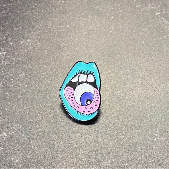 Eye in Mouth Pin Enamel Pin/ Brooch Lapel - Picture 2 of 6